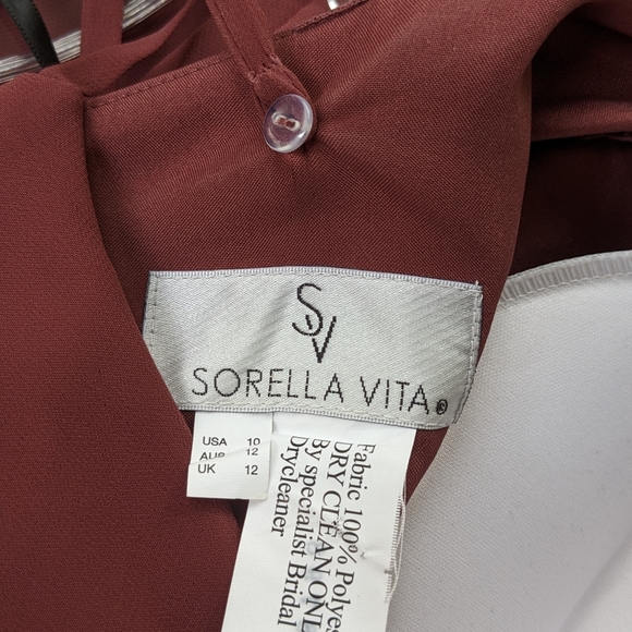Sorella Vita gown with removable straps - Picture 5 of 7